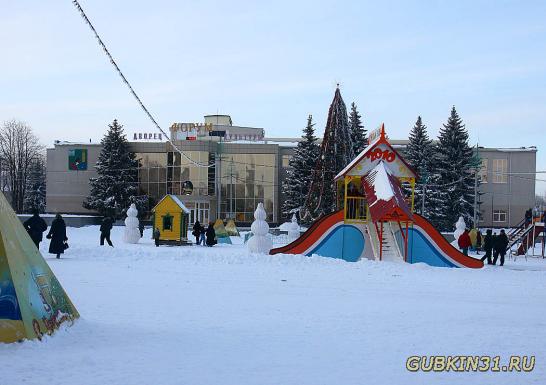 Центральная площадь в Рождественские каникулы